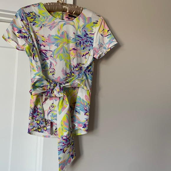 abbey glass Tops - Abbey Glass front tie top size S